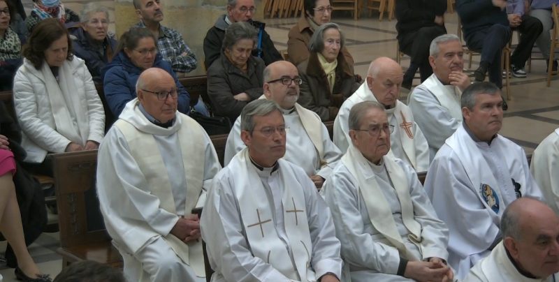 Sacerdotes diocesanos