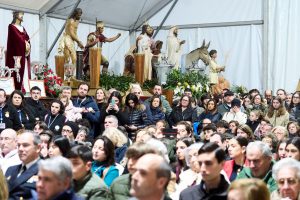 Público carpa porticada 26