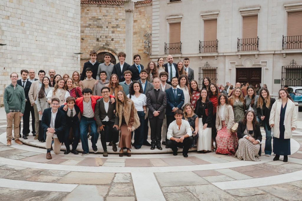 Abel en la ordenación de Juanjo Conde