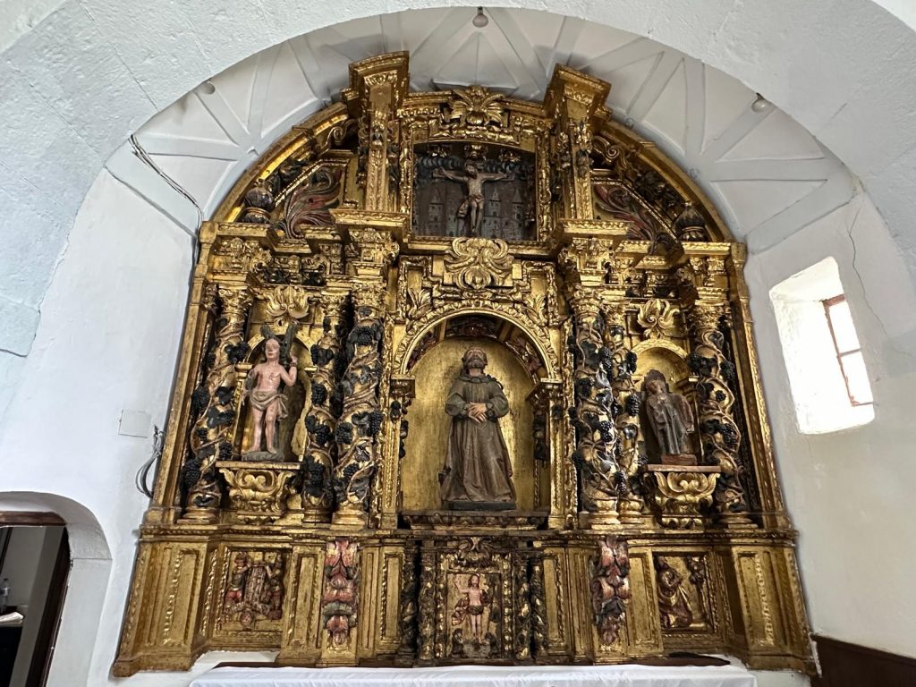 Altar de la parroquia de Cacicedo