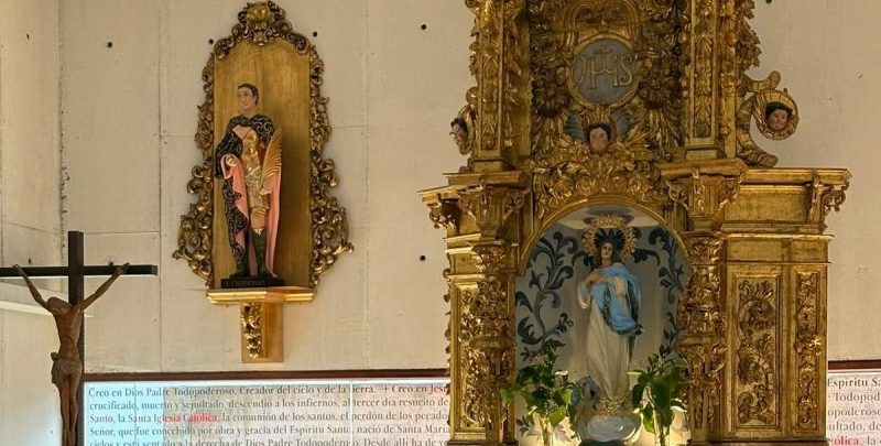 Altar San Felipe Neri Unquera