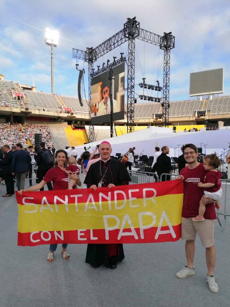 Monseñor Arturo Ros con Rafa Rodríguez Ricondo en Montjuitc