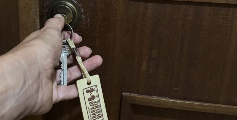 Detalle llaves apertura vivienda