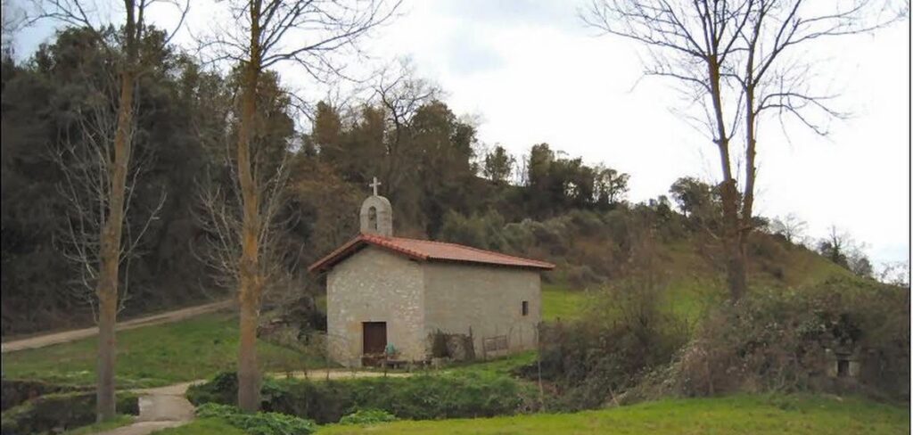 Capilla de Santa Teresa en Santa Cruz de Mena