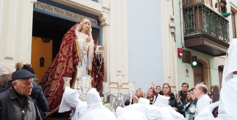 Salida Cofradía Merced desde su capilla