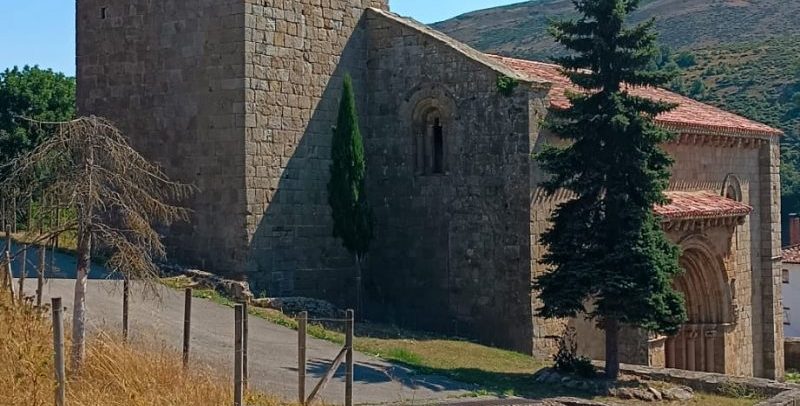Colegiata de Cervatos