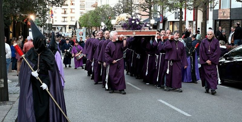 Procesión Cristo Yacente en Astillero
