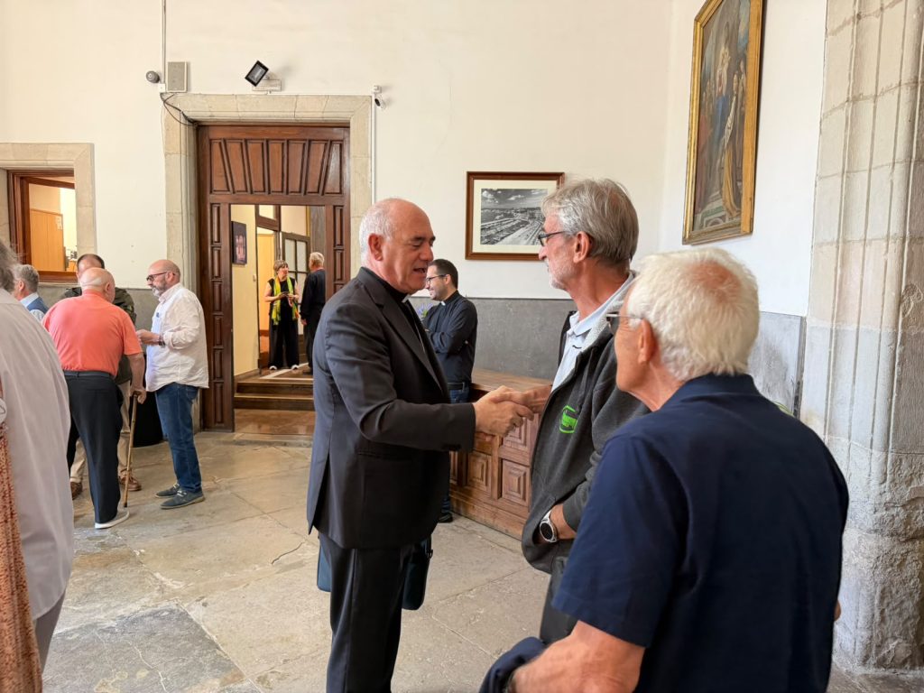 Encuentro de sacerdotes en Corbán
