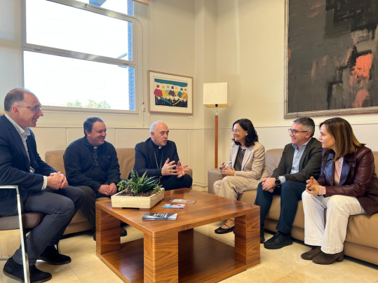 Encuentro rectorado UC