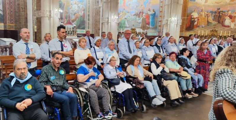 Enfermos Misa peregrinación Lourdes