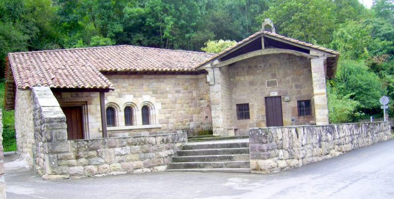 ermita de Nuestra Señora de la Consolación en Bárcena de Pie de Concha