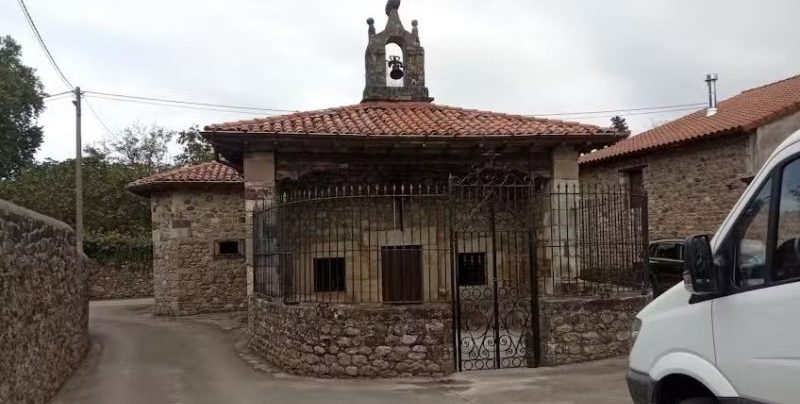 Ermita de San Justo en Casar de Periedo