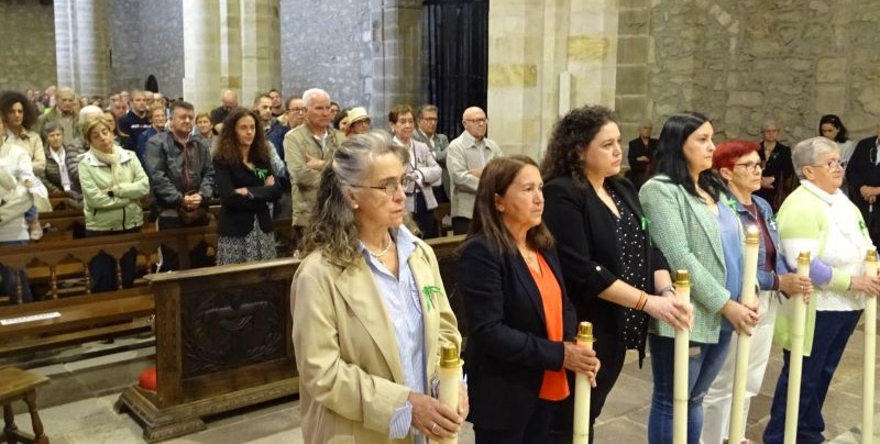 Fieles cofradía Cruz de Liébana