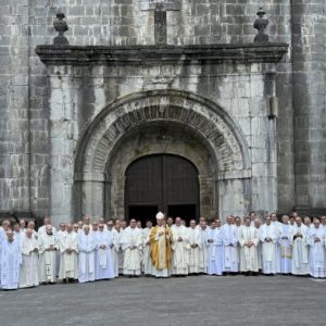 Convivencia de sacerdotes en la Bien Aparecida