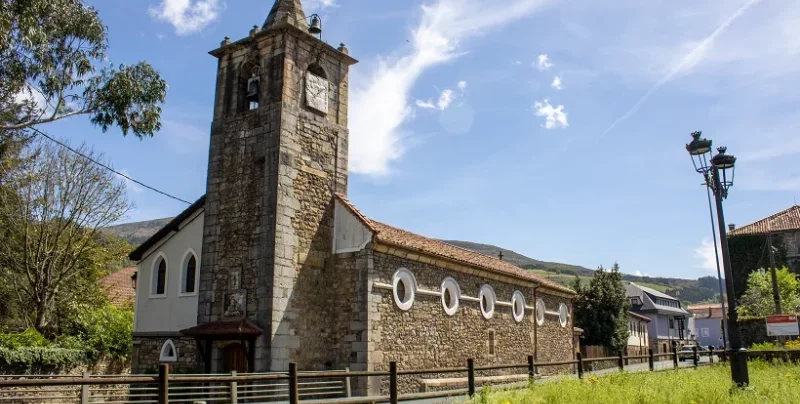 Iglesia de San Pedro en Alceda