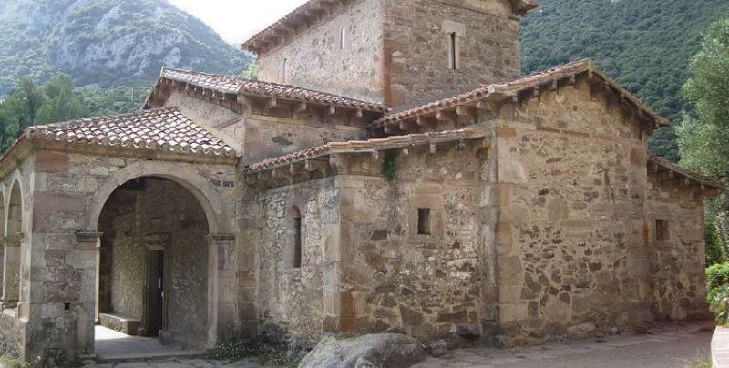 Santa María de Lebeña