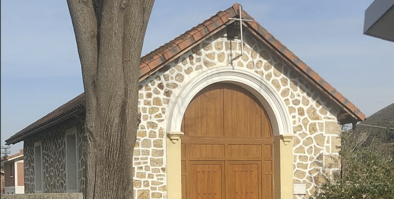 Parroquia de la Virgen Milagrosa en Lusa