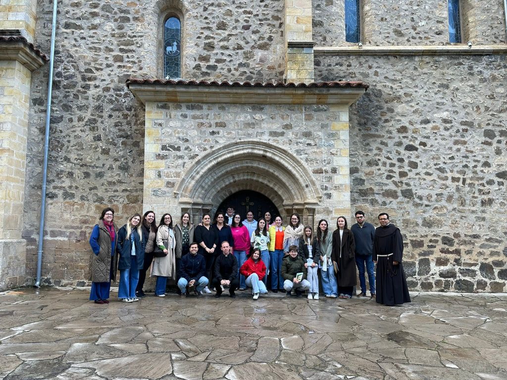 Jóvenes peregrinos de Liébana