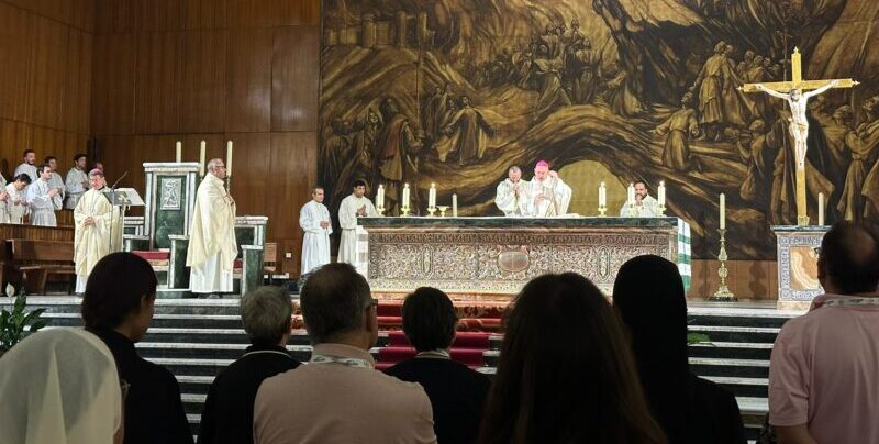 Misa monseñor Arturo Ros en el encuentro nacional de Pastoral con Jóvenes