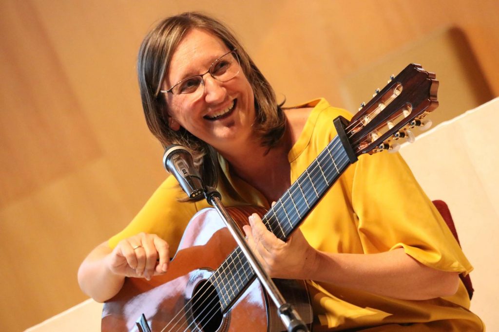 Maite López, cantautora
