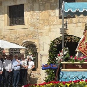 Misa de campaña en la fiesta de la Virgen de Latas