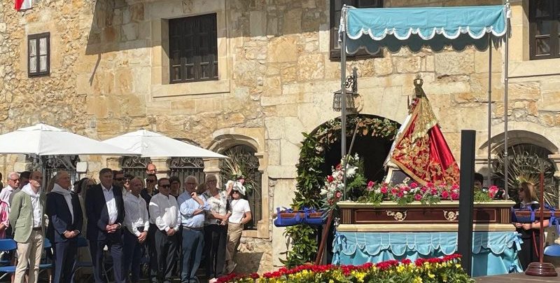 Misa de campaña en la fiesta de la Virgen de Latas