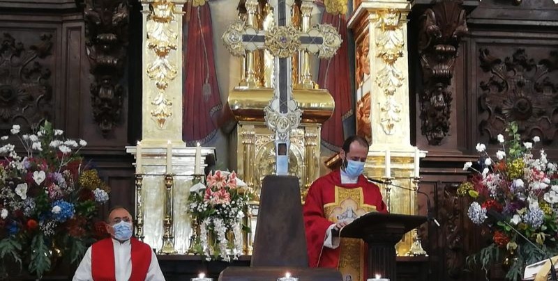 Misa de Pentecostés en Potes con el Lignum Crucis