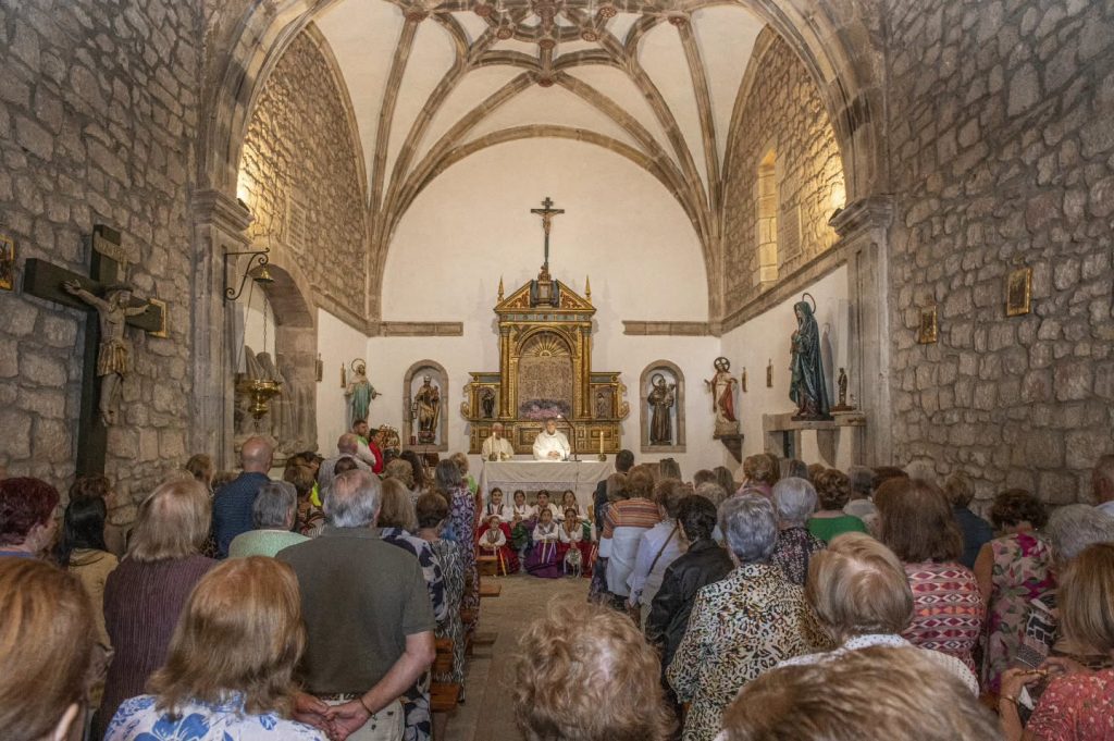 Misa ermita Virgen de las Nieves de Tanos