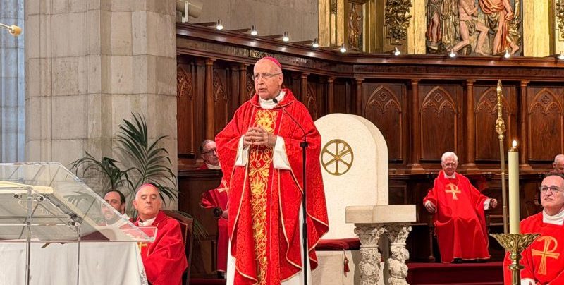 Monseñor Vilaplana en la Misa de los Santos Mártires