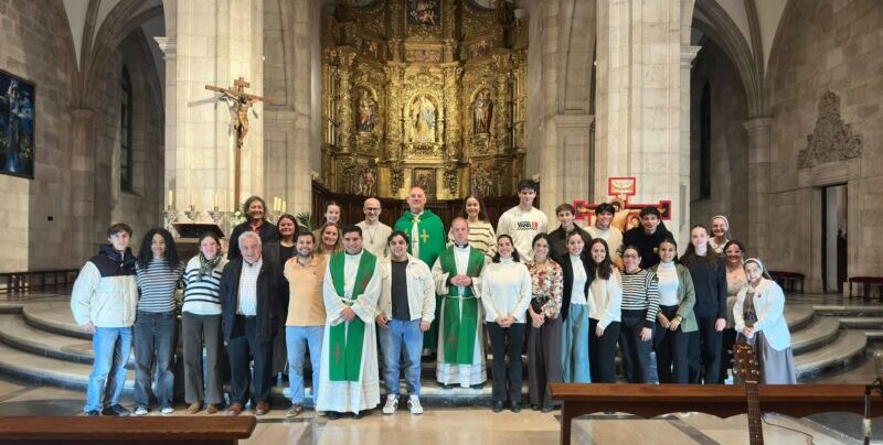 Vigilia de oración con jóvenes