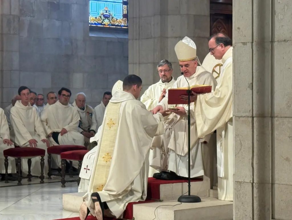 Ordenación presbiteral de Eliar