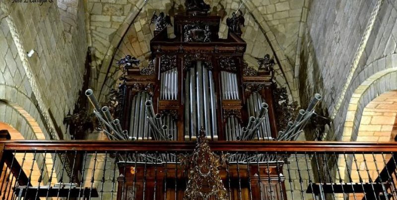 Órgano de la Colegiata de Santa Juliana