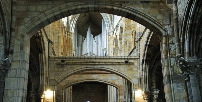 Órgano de la parroquia de Castro Urdiales
