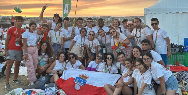 Jóvenes parroquia San Martín de Astillero