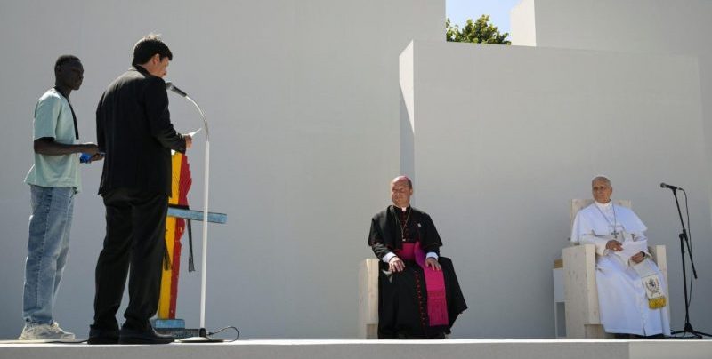Papa encuentro migrantes Tenerife
