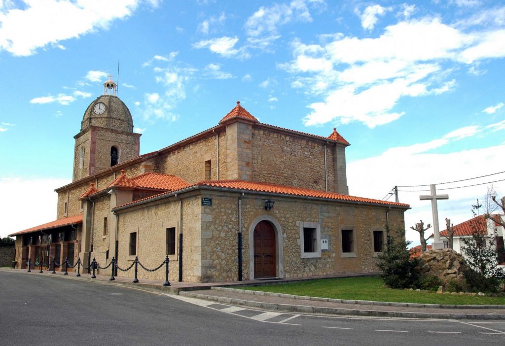 Parroquia de las Lindes en Suances