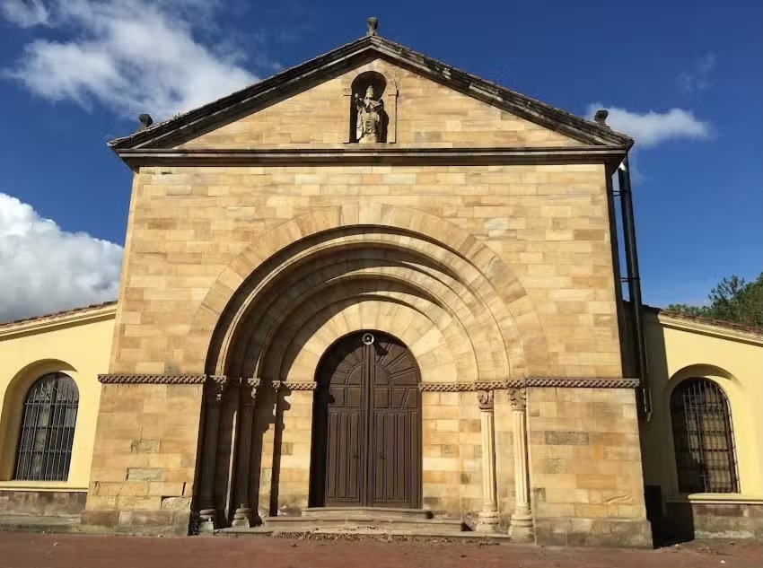 Parroquia de San Pedro en Torres