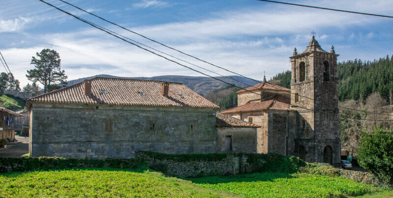 Iglesia parroquial de San Miguel de Luena
