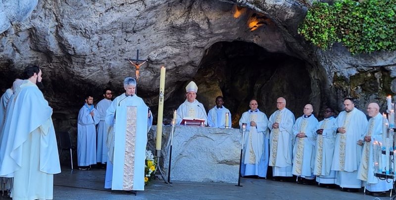 Pedro Miguel en la gruta