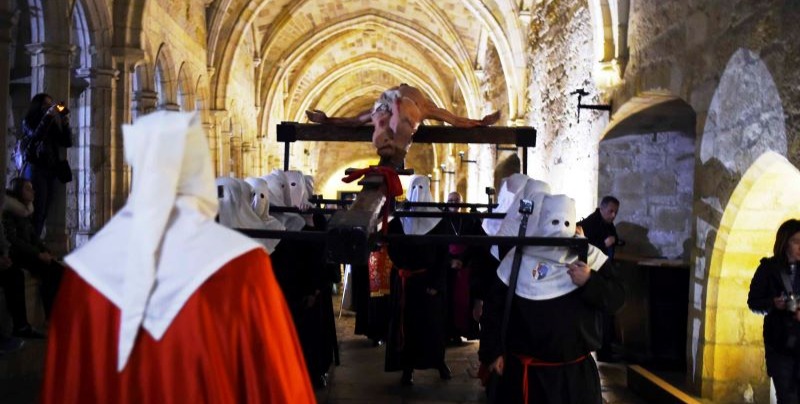 Procesión Misericordia Claustro Catedral