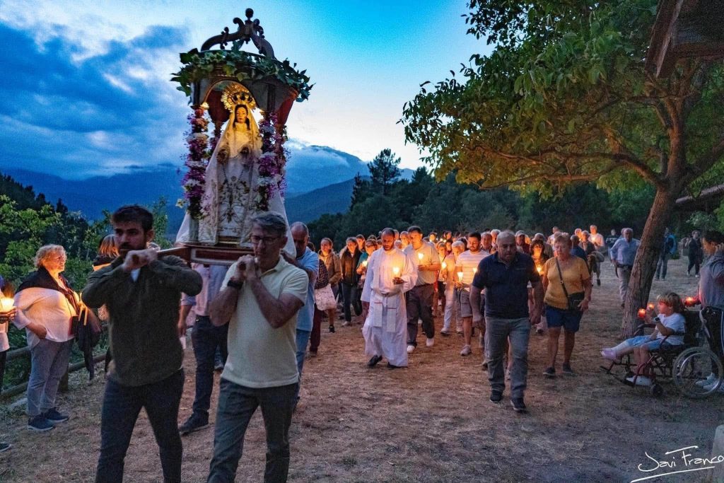 Procesion nocturna Virgen de Valmayor