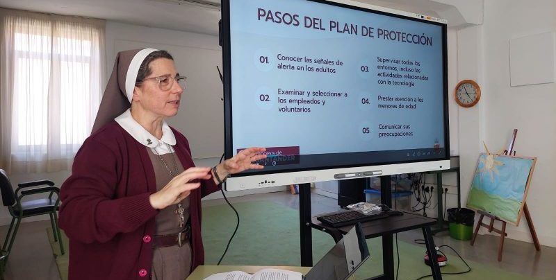 Formación Protección menores colegio La Anunciación