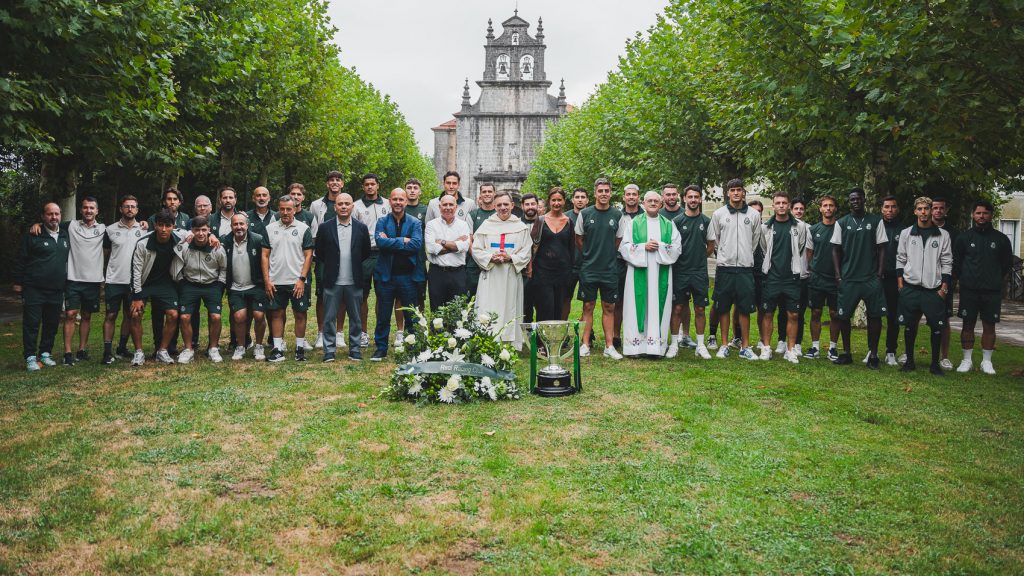 Ofrenda floral del Racing a la Bien Aparecida