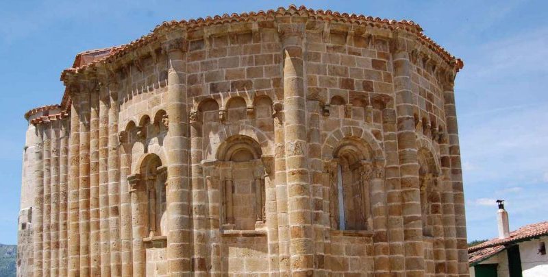 Iglesia de San Lorenzo de Vallejo de Mena