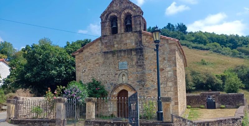 Parroquia San Martín de Tours de Pujayo