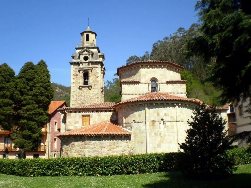 Iglesia San Miguel de Puente Viesgo