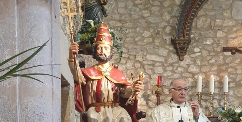 Misa en honor a San Pedro en Azoños