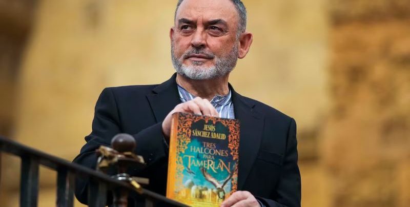 Sánchez Adalid con su última novela