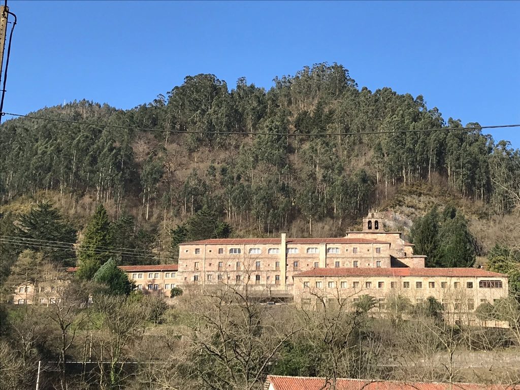 Panorámica del santuario de las Caldas