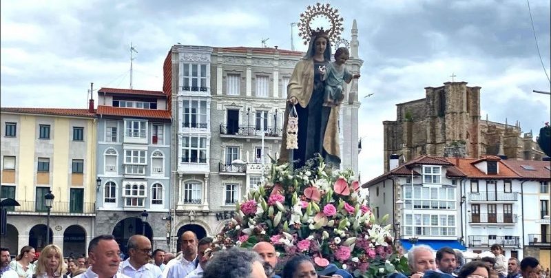 Procesión de la Virgen del Carmen en Castro Urdiales